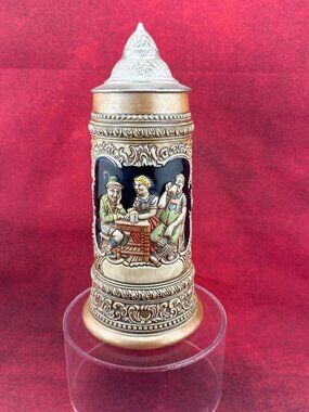 VINTAGE GERMAN TAVERN SCENE LIDDED TAN BACKGROUND BEER STEIN CERAMARTE 9 3/4 in